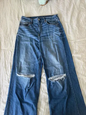 American Eagle Jeans thumbnail 1