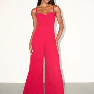 Lulu's Red Pleated Wide Leg Jumpsuit Medium NWT thumbnail 3