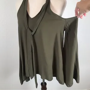 Elan olive‎ green cold shoulder high low long sleeve blouse M thumbnail 2