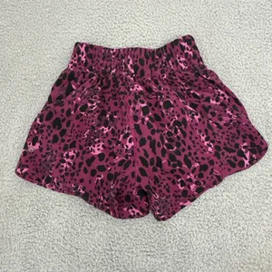 Lululemon Track That Shorts 5" Cheetah‎ Camo Athletic Athleisure Gym Women's 4 thumbnail 2