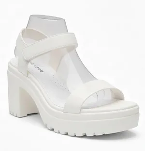 NWT Beautiful Bamboo platform sandal White Size 9 thumbnail 1