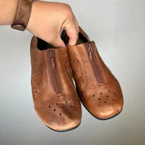 Dansko Womens Brown Leather Front Zip Perforated Loafers Size 40 US 9.5-10 thumbnail 2