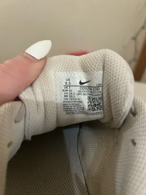Nike Running Shoes thumbnail 3