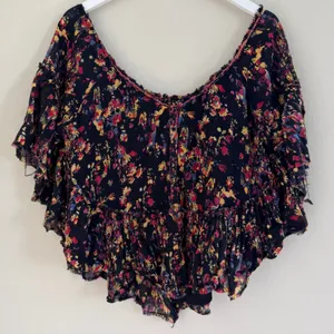 Free People Floral Gauze Cotton‎ Boho Peasant Top Oversized Ruffle Raw Sz Medium thumbnail 1