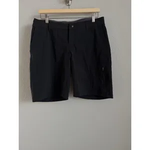 REI Co-op Women's Trail Shorts Black Zipper Pocket Outdoor Hiking Shorts Size 10 thumbnail 3