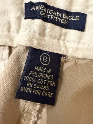 American‎ Eagle Tan Khaki Chino Shorts Women’s Size 6 Casual Summer Preppy thumbnail 2
