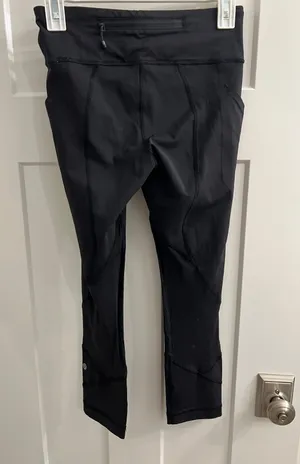Lululemon Cropped Leggings thumbnail 2