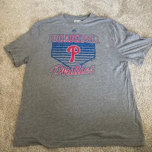 Phillies Majestic T-Shirt thumbnail 1