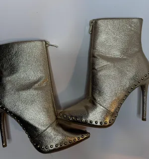 Womens Gold Heeled Boots Size 6.5 thumbnail 7