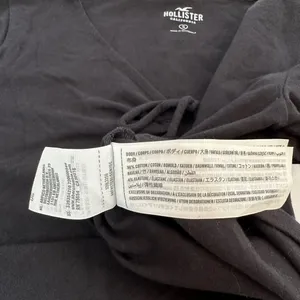 Hollister Co. Short Sleeve Keyhole Tie Cropped Tee - Black - S thumbnail 5
