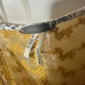 Gimmicks by BKE‎ Lace Crochet Tank Top Mustard Yellow Boho Y2K Festival XS thumbnail 3