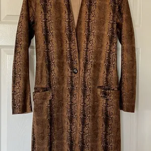 BLANKNYC Snake Print Soft Faux Suede Long Coat Size‎ Medium thumbnail 2
