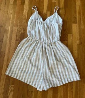 Romper Multiple thumbnail 2