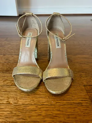 Gold Heels thumbnail 2