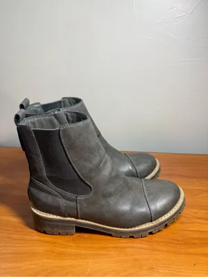 Time and Tru Chunky Black Chelsea Boots Lug Sole Grey Slip On Bootie W10‎ thumbnail 3