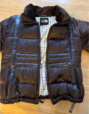 Retro North Face Puffer Jacket thumbnail 1