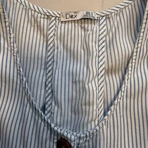 Dex Women M Pinstripe Top Tie Front Sleeveless Button Up Minimalist Chic Tencel thumbnail 6