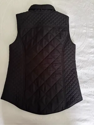 Crown & Ivy Quilted Black Sleeveless Vest Jacket - Classic Lightweight Outerwear thumbnail 2