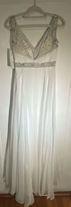 Dave & Johnny White Beaded V-Neck Long Formal Dress thumbnail 4