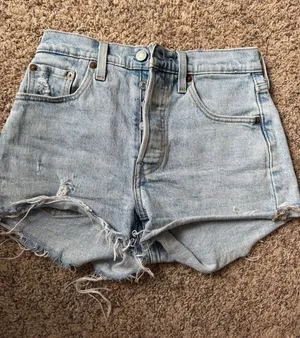 Levi’s Jean Shorts 501 thumbnail 1