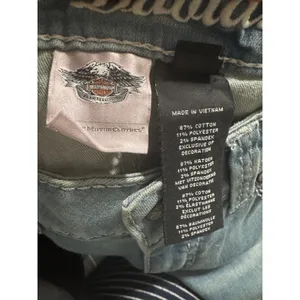Harley-Davidson NWT Curvy Boot Cut Jeans Skull Embellished, Light Wash (Size: 0) thumbnail 4