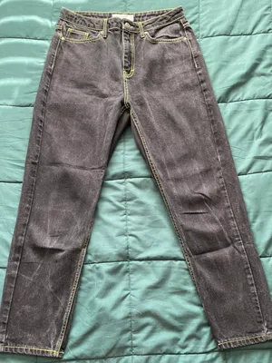 Contrast Stitch Mom Jeans thumbnail 1