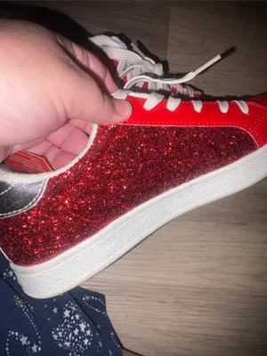 Women’s Red Glitter Star Low-Top Sneakers with White Star Accent lucky step thumbnail 9