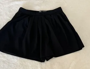 Zara pleated  Black Skorts thumbnail 1