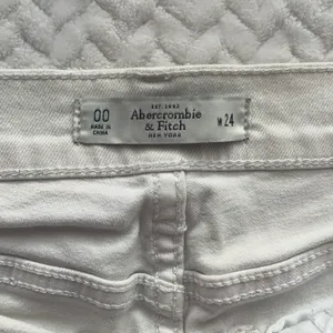 Jean Shorts thumbnail 3