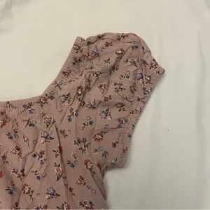 American Eagle Floral Top‎ thumbnail 4