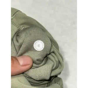Lululemon Women's Green High-Rise Align Shorts Yoga Workout Exercise Sz 6 thumbnail 3