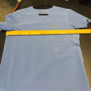 Figs Scrub Top Technical Collection Adult Small Blue 3 Pockets V Neck TM3000 thumbnail 4