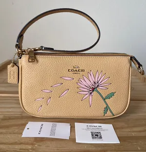 Coach Nolita 19 thumbnail 2