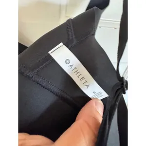 NWT Athleta Black A-C Cup Essential bra‎ size small thumbnail 7