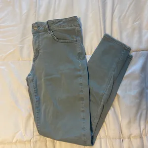American Eagle Outfitters Sage Green Skinny Jeans thumbnail 1