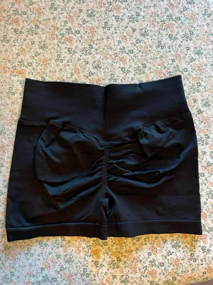 Butt Lifting Workout Shorts Black Size L thumbnail 3