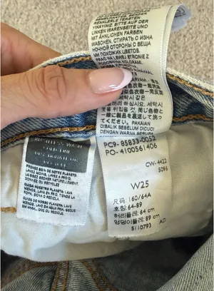 Levi’s shorts  thumbnail 2