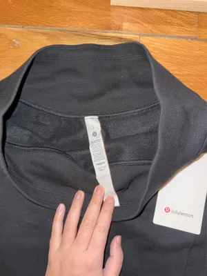 NWT lululemon black scuba skirt thumbnail 3