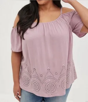 Torrid Women's Plus Size 5 Purple Eyelet Cold Shoulder Blouse thumbnail 1