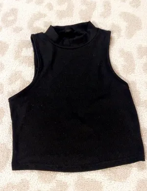 Shein Crop Top Tank thumbnail 1