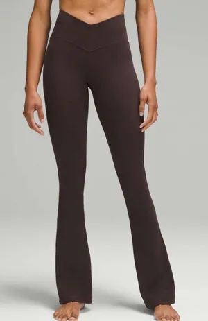 Lululemon Size 4 Align V-Waist Mini-Flare Pant in Espresso thumbnail 1