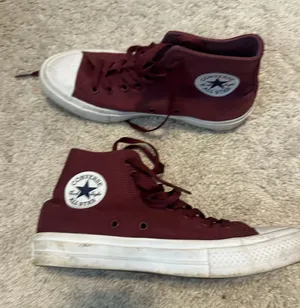Chuck Taylor Converse High-Top thumbnail 1