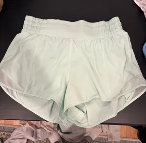 Lululemon Hotty Shorts 2.5" thumbnail 1