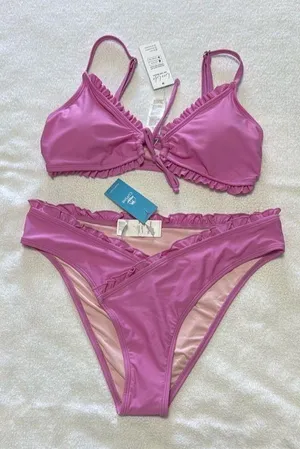New cupshe swimsuit with tag thumbnail 1