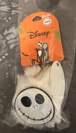 Disney Black and White Jack Skellington Keychain thumbnail 1