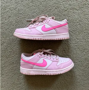Nike Dunk Women’s Low Sneakers thumbnail 2