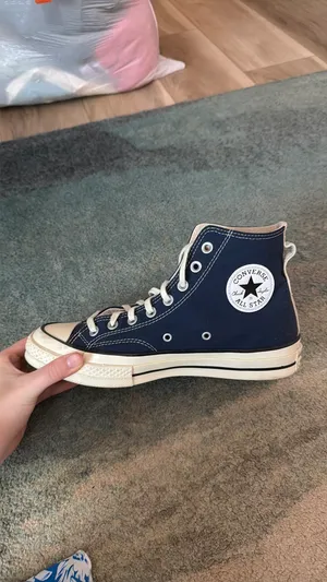 Converse Navy Chuck Taylor All Star Women’s Size 9.5 thumbnail 3