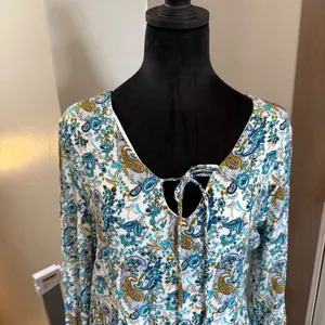 Altar'd State Long Sleeve Tiered Blue White Floral V-Neck Tie Dress Ruffle Flowy thumbnail 2
