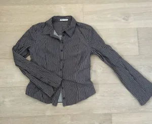 Bershka Button-Up Top thumbnail 1