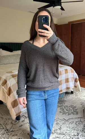 Gray V Neck Sweater Size M thumbnail 3